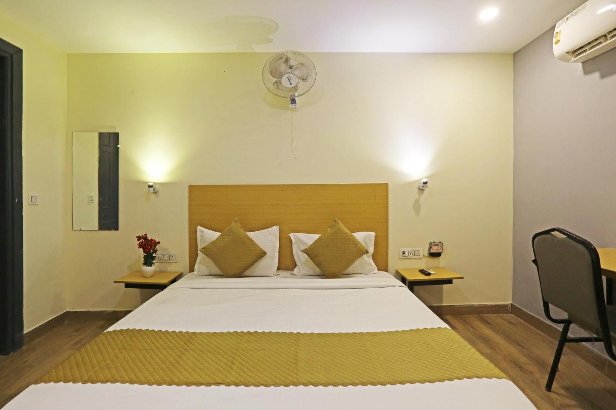 Hotel Twamev Residency Uttam Nagar Couple Friendly Делі Екстер'єр фото
